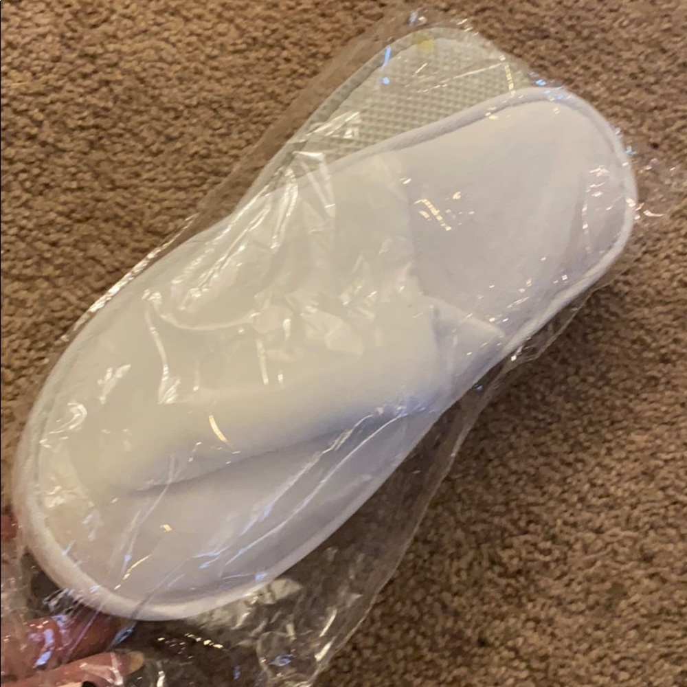 NEW Plush Luxury Hotel Slippers
